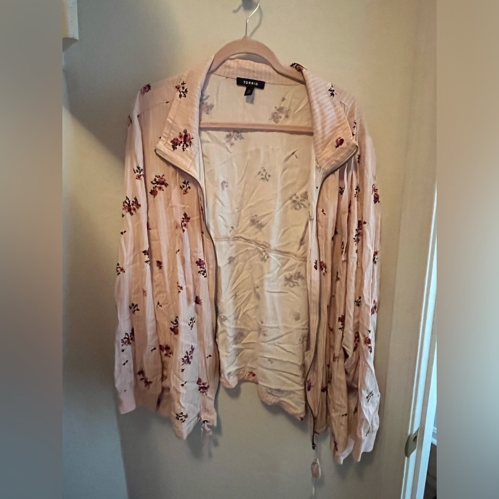 Torrid Size 4 Lightweight Jacket - image 1